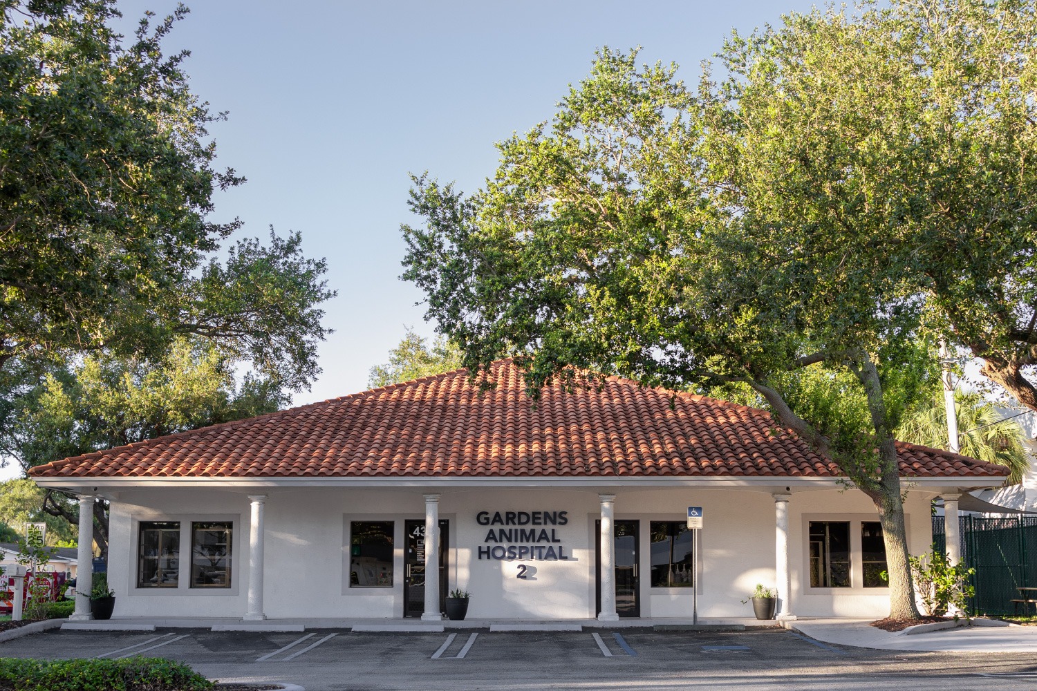 Gardens Animal Hospital front exterior 2